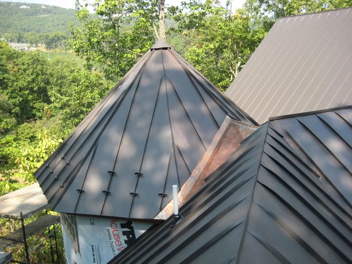 Professional Gutter Cleaning by Craftsman Roofing in Sunset Whitney